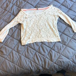 Crop top 3/4 sleeve sweater